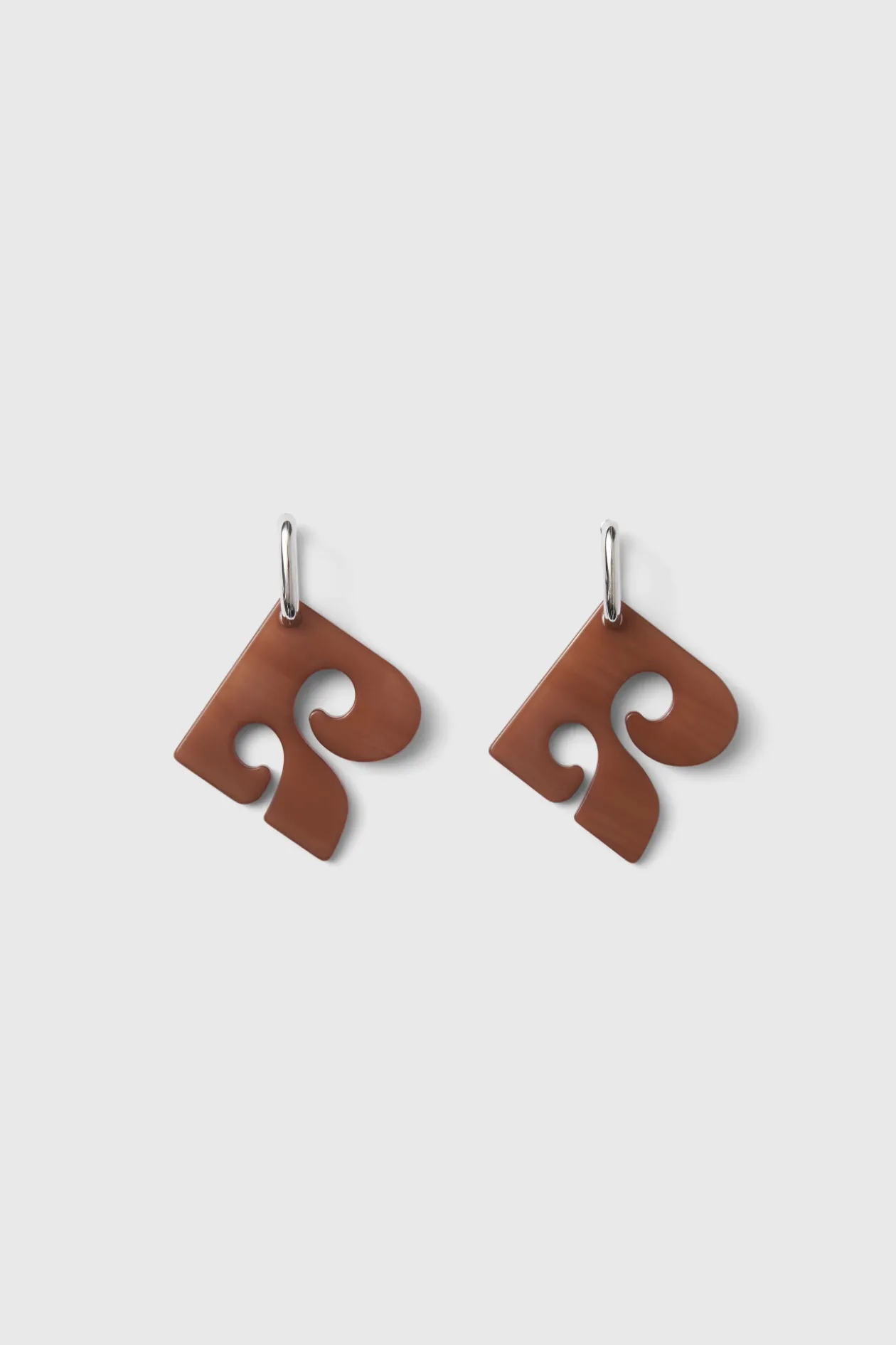 Big R Earring Rodebjer